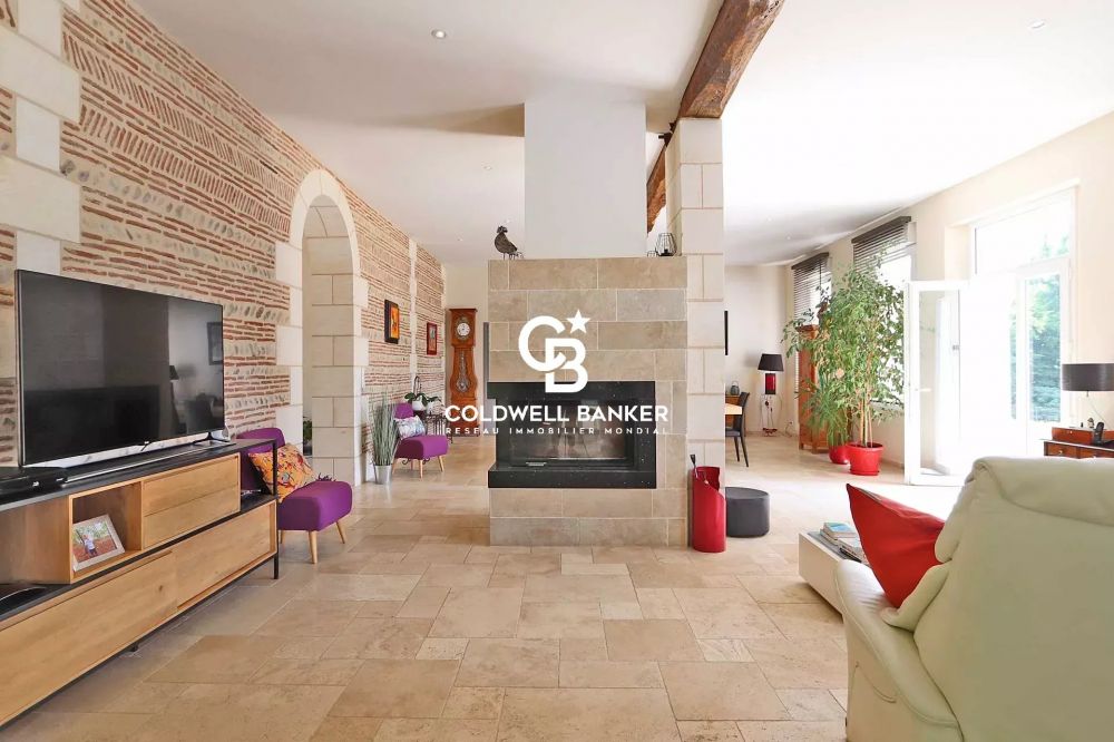 Maison rénovée près de Bergerac – 17 hectares, calme absolu et emplacement exceptionnel