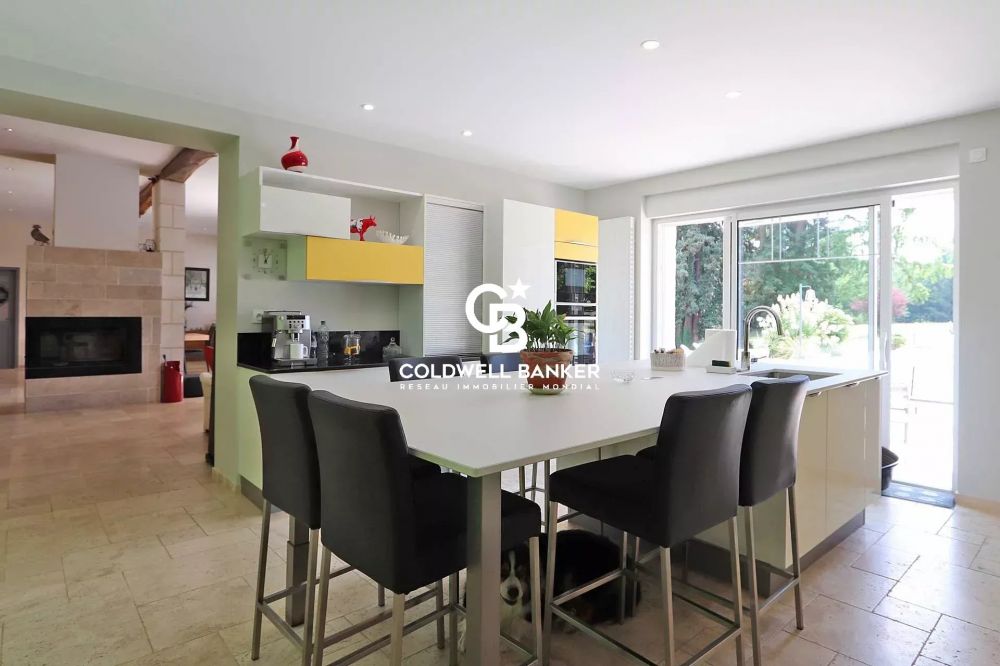 Maison rénovée près de Bergerac – 17 hectares, calme absolu et emplacement exceptionnel