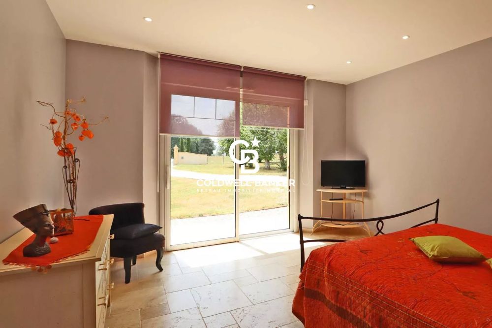 Maison rénovée près de Bergerac – 17 hectares, calme absolu et emplacement exceptionnel