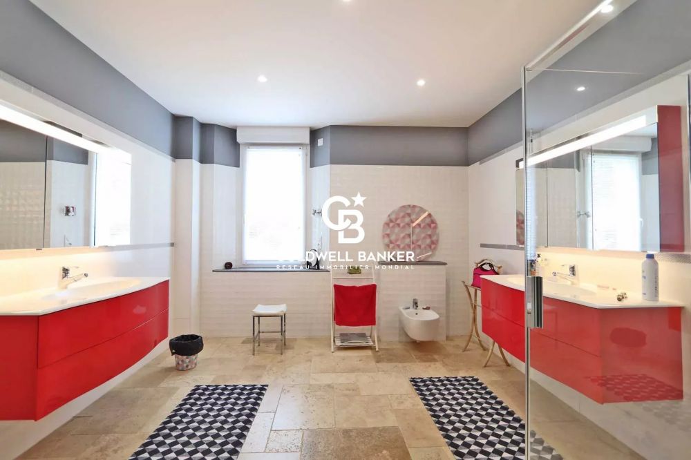 Maison rénovée près de Bergerac – 17 hectares, calme absolu et emplacement exceptionnel