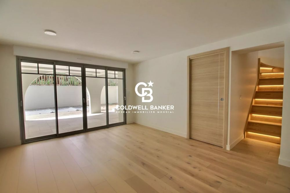 Maison à vendre à Arcachon – maison basco-landaise rénovée, 4 chambres, dépendance, jardin paysager