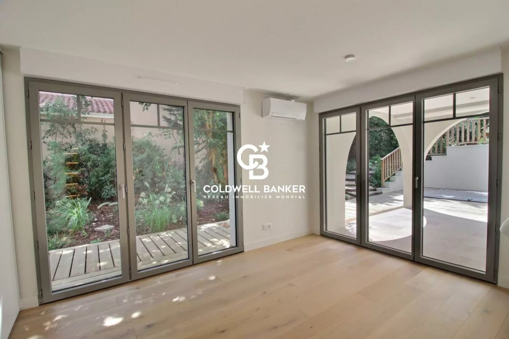 Maison à vendre à Arcachon – maison basco-landaise rénovée, 4 chambres, dépendance, jardin paysager