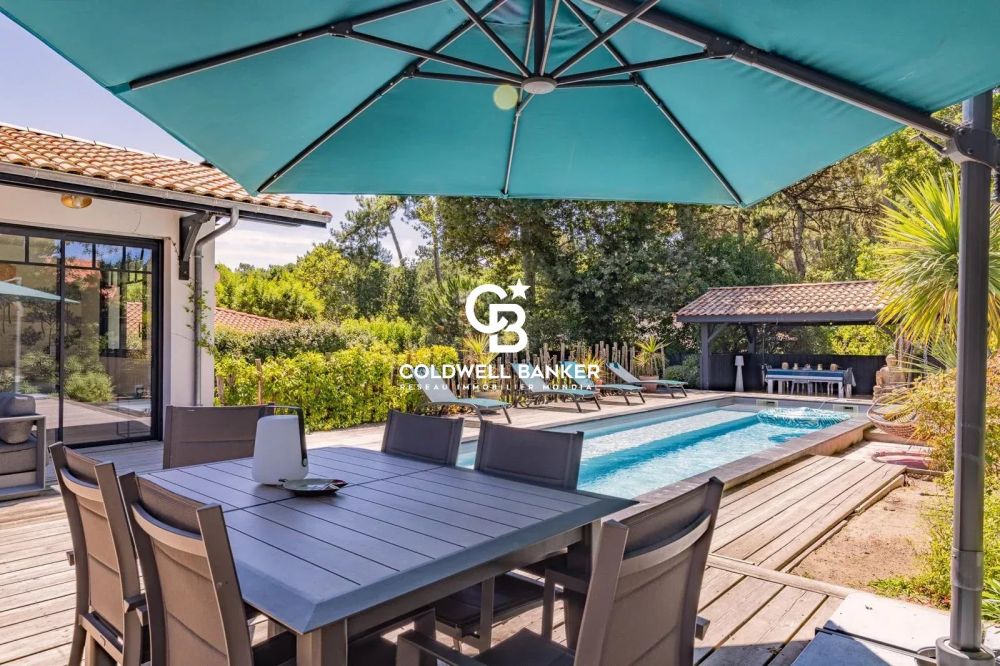 Maison à vendre à Pyla-sur-Mer – Villa rénovée avec piscine proche plage