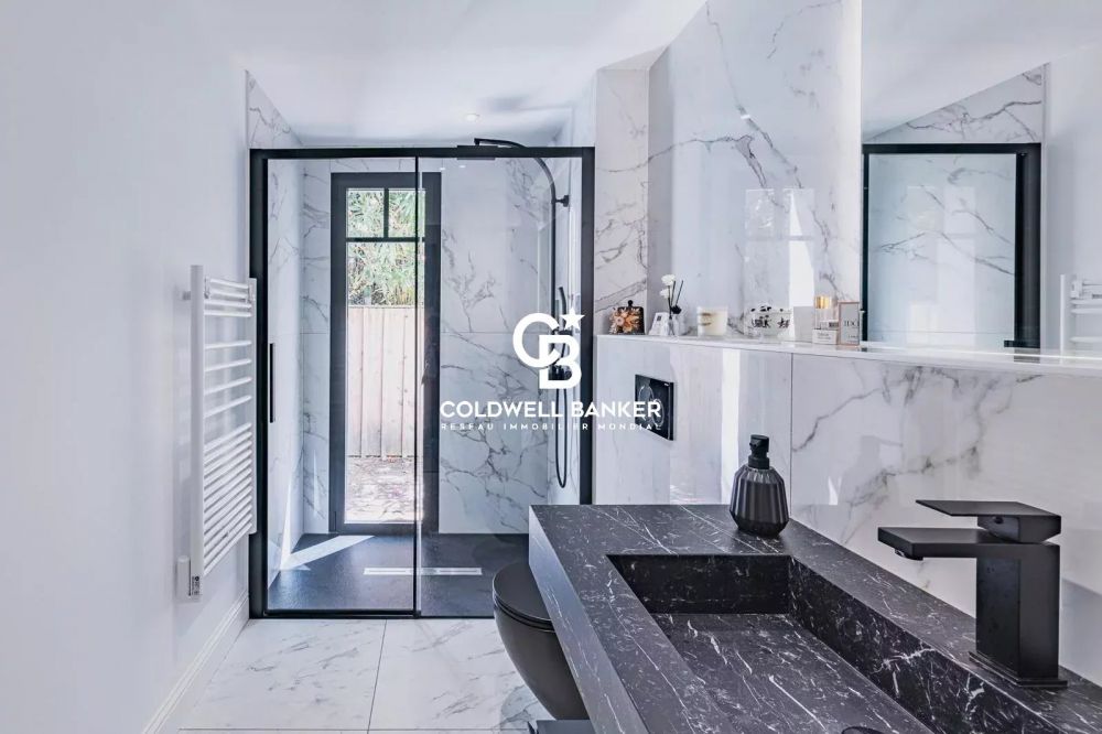 Maison à vendre à Pyla-sur-Mer – Villa rénovée avec piscine proche plage