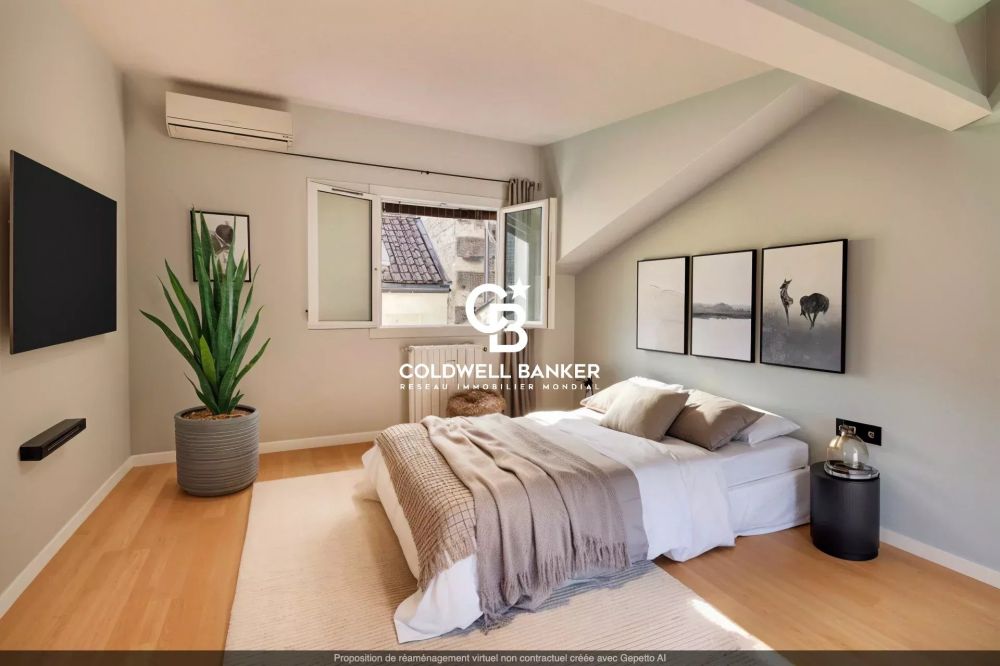 Appartement à vendre à Bordeaux Chartrons – 3 chambres avec terrasse, garage et cave