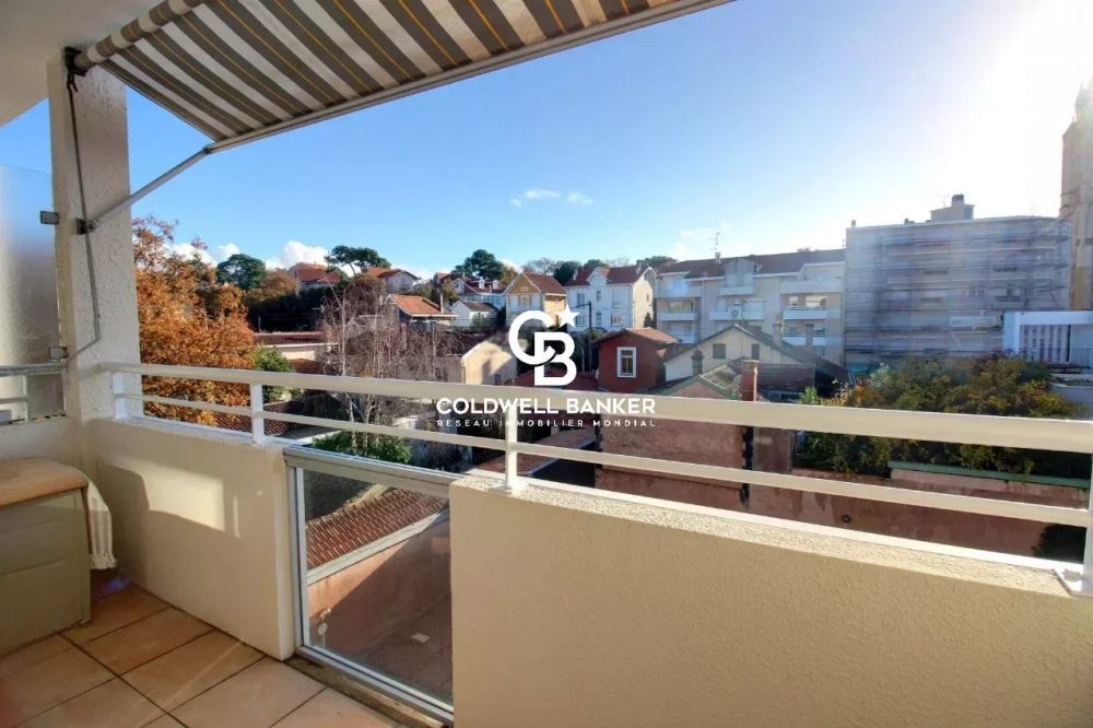 Appartement à vendre Arcachon – balcon, ascenseur et parking à 100 m de la plage