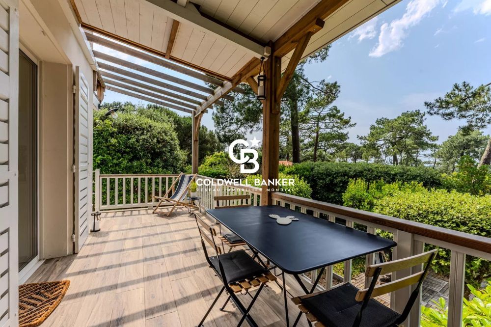 Appartement à vendre au Pyla – vue sur la canopée, à 700 m de la plage du Cercle de Voile et terrasse sans vis-à-vis