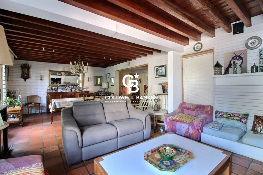 Maison à vendre à Arcachon Aiguillon – 7 pièces à rénover
