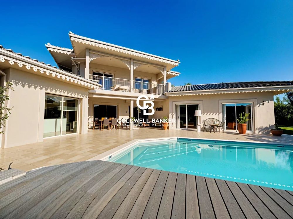 Maison à vendre à Lanton Cassy – villa familiale avec 5 chambres, piscine et jardin paysagé