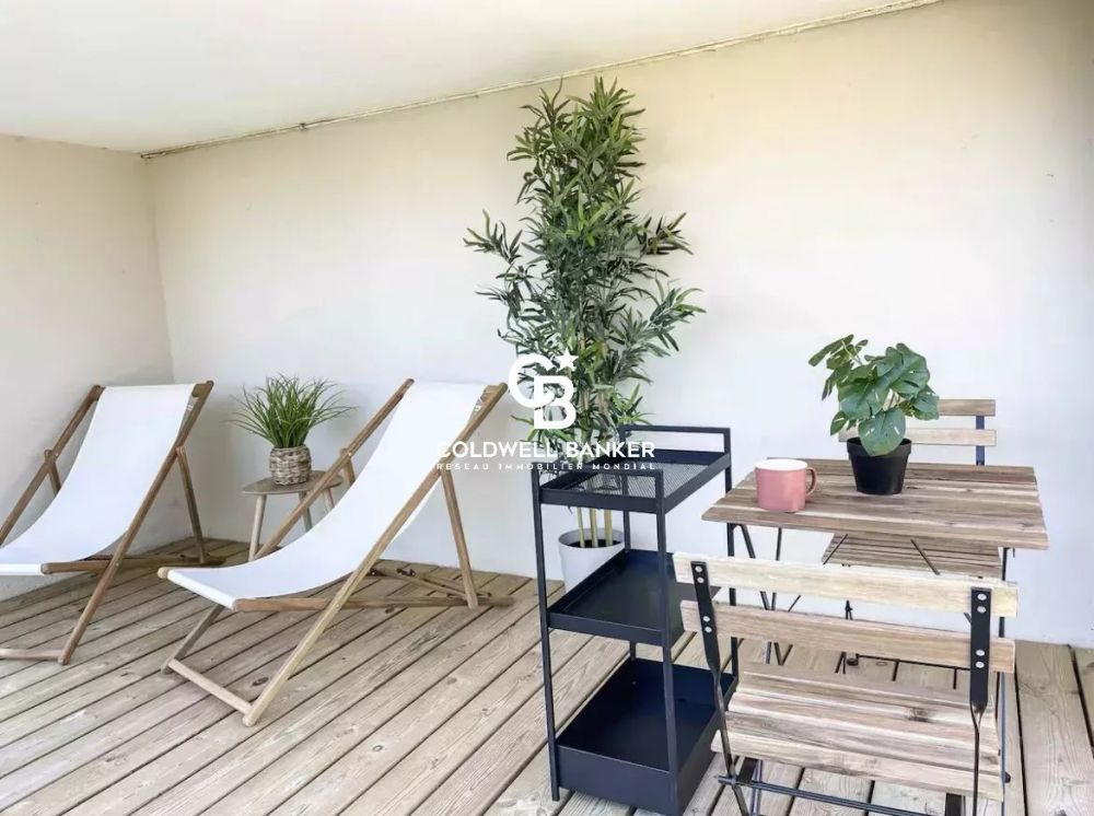 Appartement à vendre Arcachon – studio rénové avec terrasse et aperçu Bassin, plage à pied
