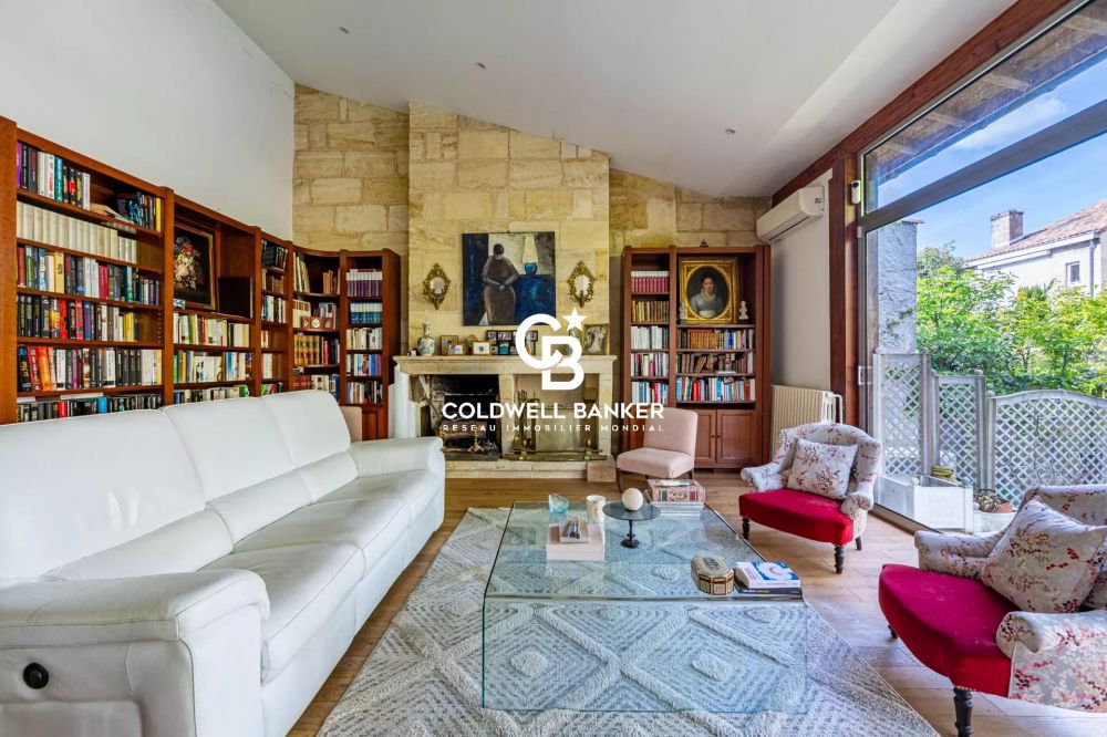 Maison à vendre Bordeaux - maison bourgeoise 4 chambres jardin garage quartier saint-seurin