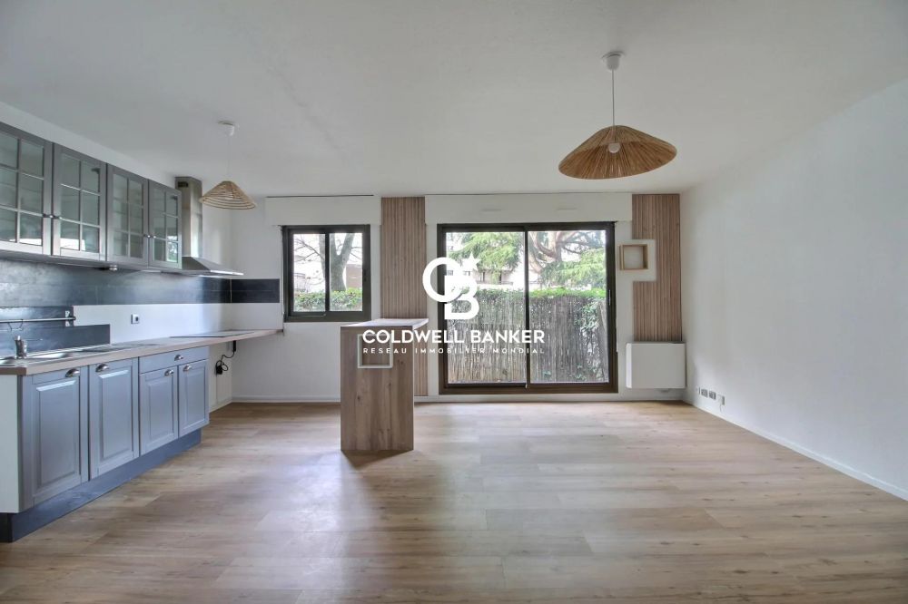 Appartement à vendre au Bouscat – T3 rénové avec terrasse, calme et parking