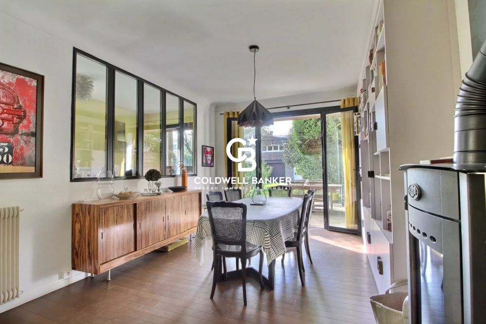 Maison à vendre Bordeaux Chartrons - maison familiale avec jardin, dépendance aménagée et garage