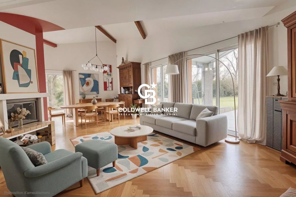 Maison à vendre à Pessac – plain-pied, 5 chambres, jardin avec piscine et garage