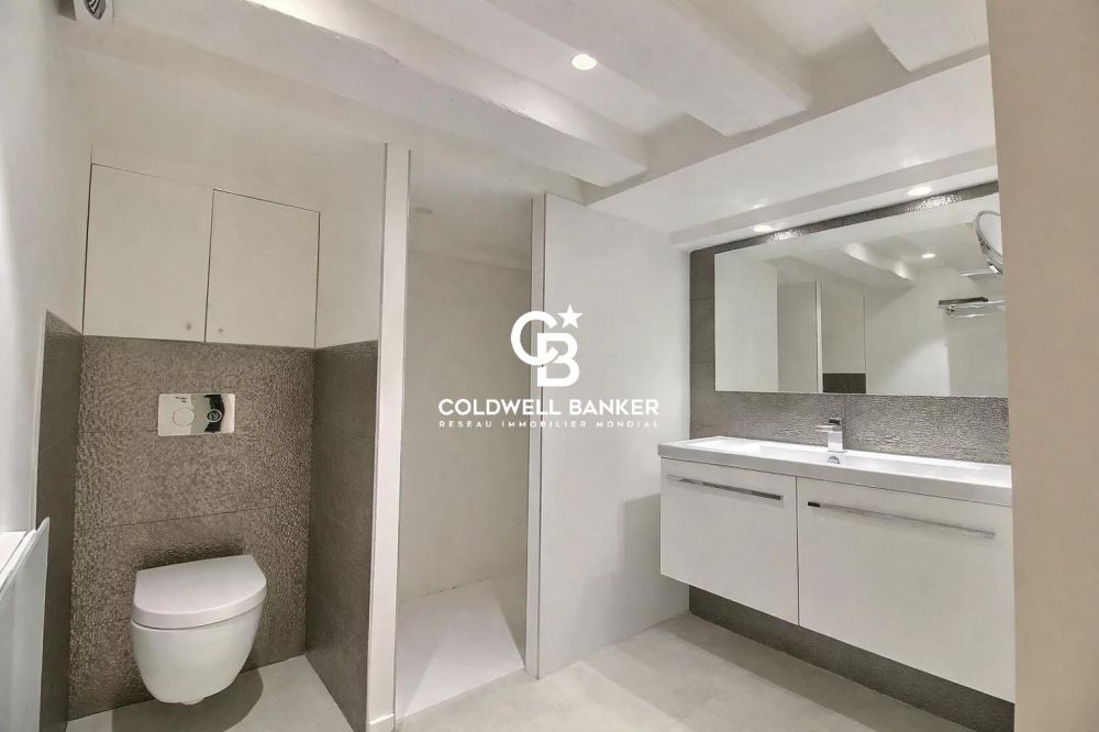 Appartement à vendre Bordeaux – Fondaudège, 2 chambres, ascenseur, rénové, proche Jardin Public