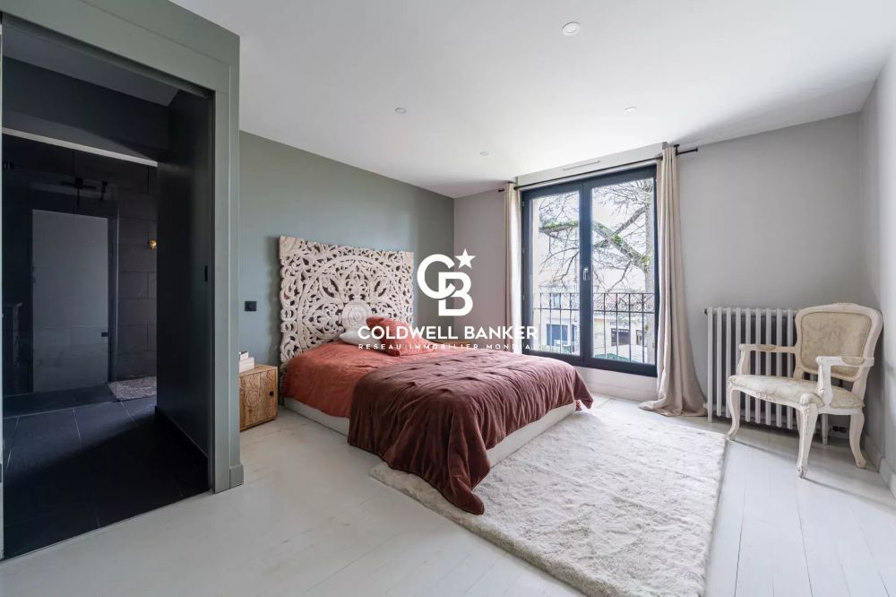 Maison à vendre Le Bouscat – pierre XIXe, 5 chambres, piscine, proche tram D