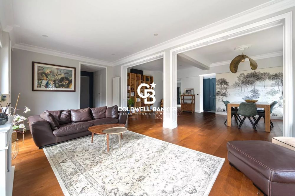 Maison à vendre Le Bouscat – pierre XIXe, 5 chambres, piscine, proche tram D