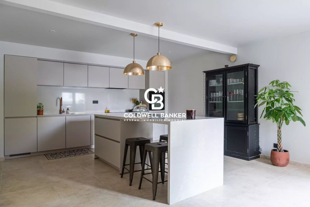 Maison à vendre Le Bouscat – pierre XIXe, 5 chambres, piscine, proche tram D