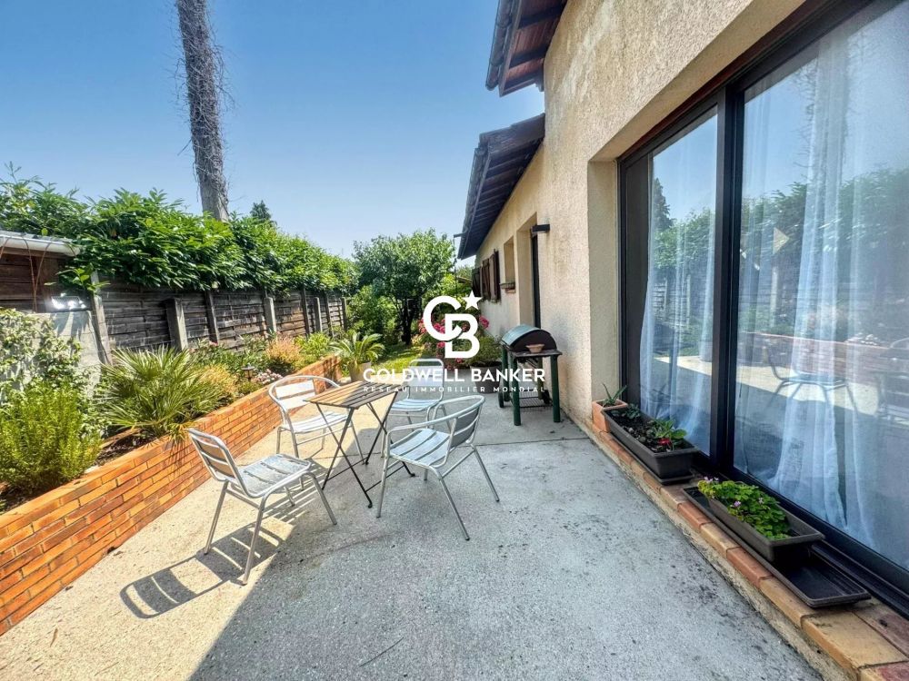 Maison à vendre à Villenave-d'Ornon – 3 chambres, piscine, jardin clos, garage