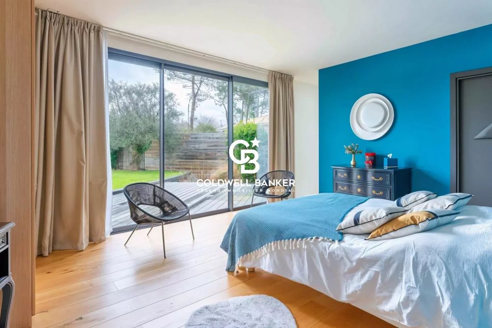 Maison à vendre Lège Bourg - plain-pied, rénovée, 4 chambres, piscine