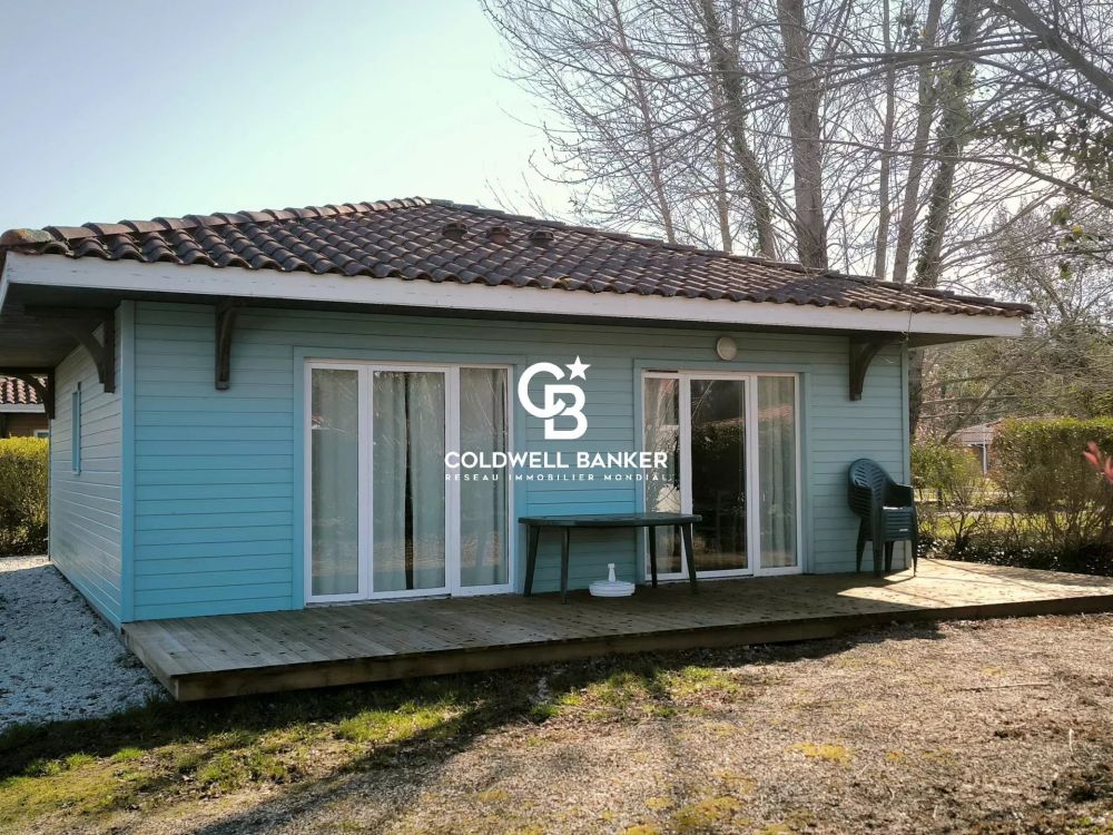 Maison à vendre à Parentis-en-Born – villa T4 meublée en résidence de tourisme, proche lac, investissement locatif