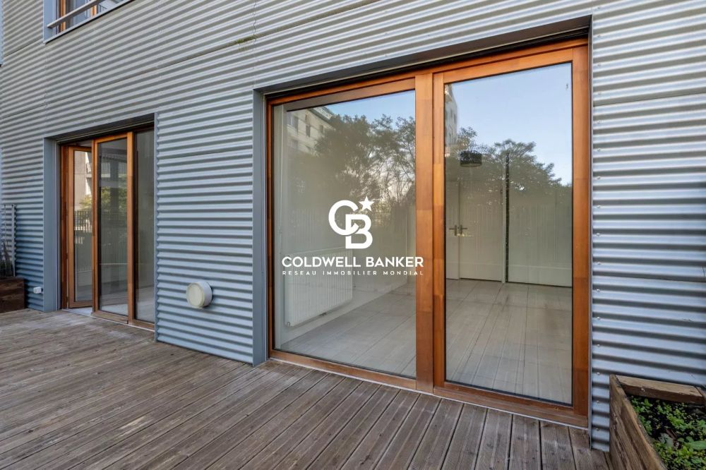 Appartement à vendre Bordeaux Bassins à Flot - T2 avec terrasse 20 m², parking, résidence récente