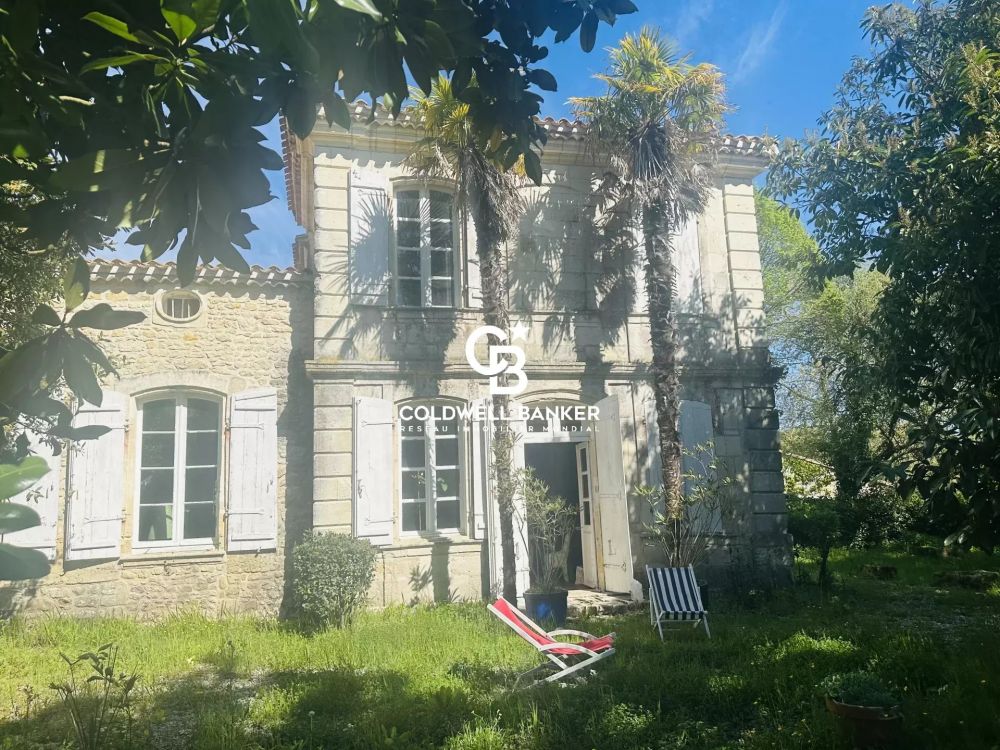 Propriété à vendre Saint-Vivien-de-Médoc - domaine 19 hectares, maison de maître, dépendances