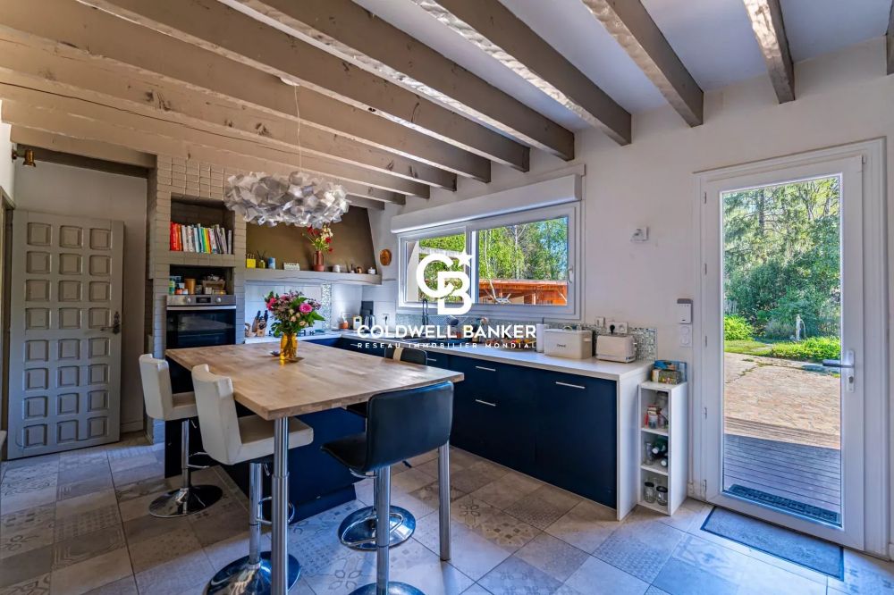 Maison à vendre Pessac - propriété familiale 4 chambres parc 1 hectare piscine étang