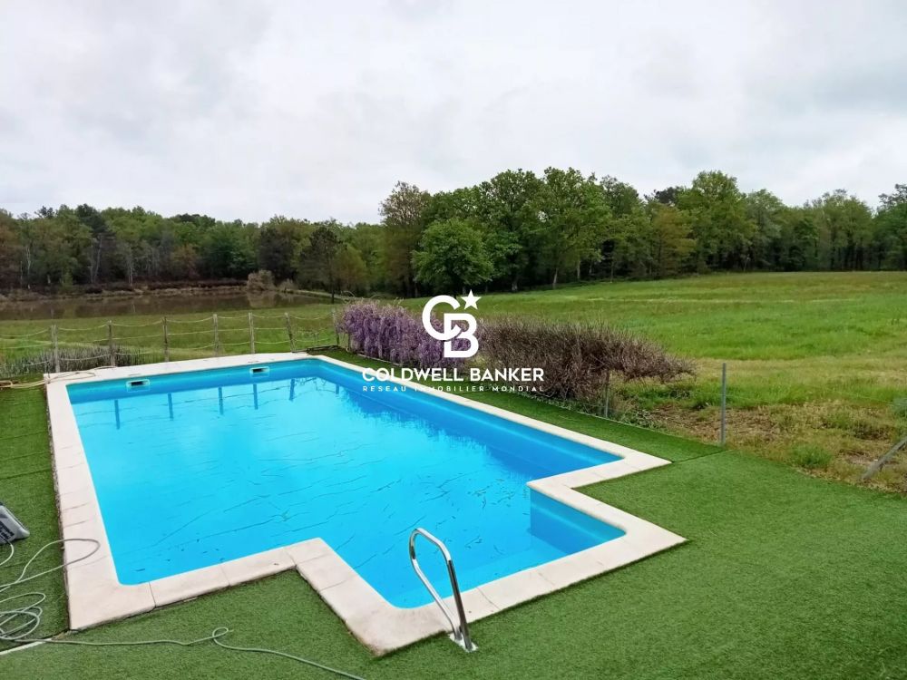 Maison à vendre Bergerac - propriété 29 hectares maisons dépendances lac verger
