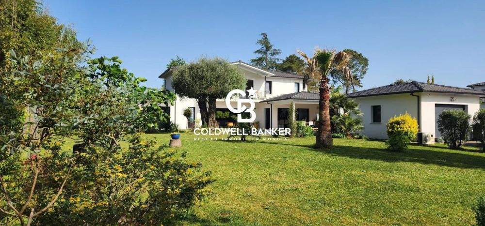 Maison à vendre Gradignan - villa contemporaine 4 chambres, avec piscine et grand terrain
