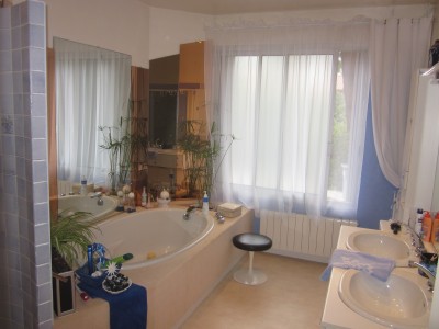 Villa lisière forêt proche plage calme repos