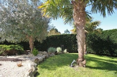 villa arboré avec piscine a vendre au pyla