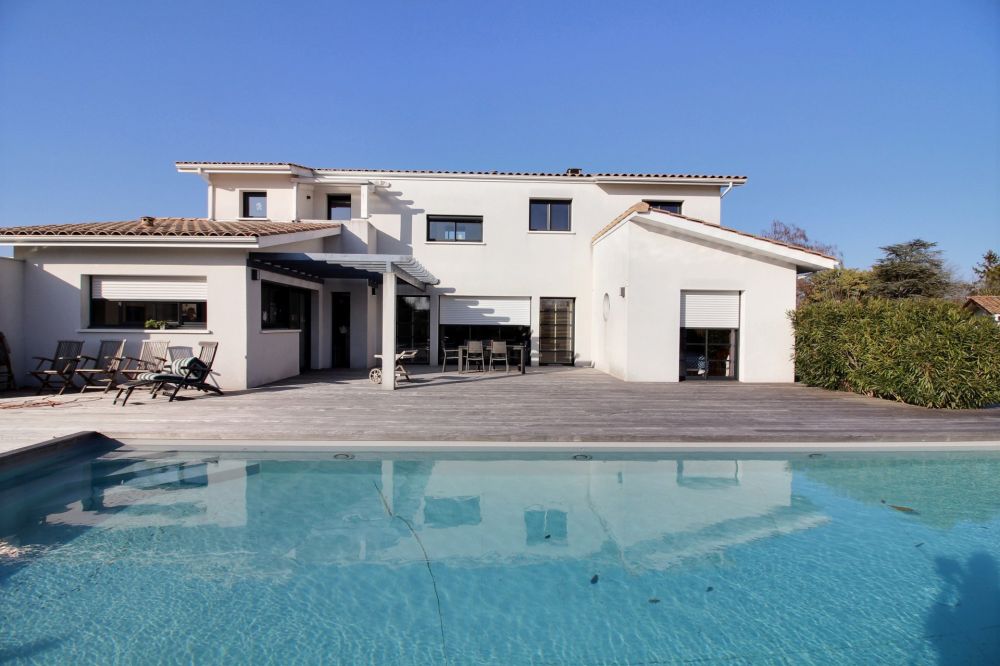 Villa contemporaine 4 chambres avec piscine à vendre GUJAN-MESTRAS