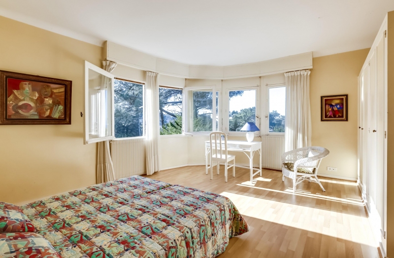 cherche grande maison de vacances à la vente Pyla sur Mer